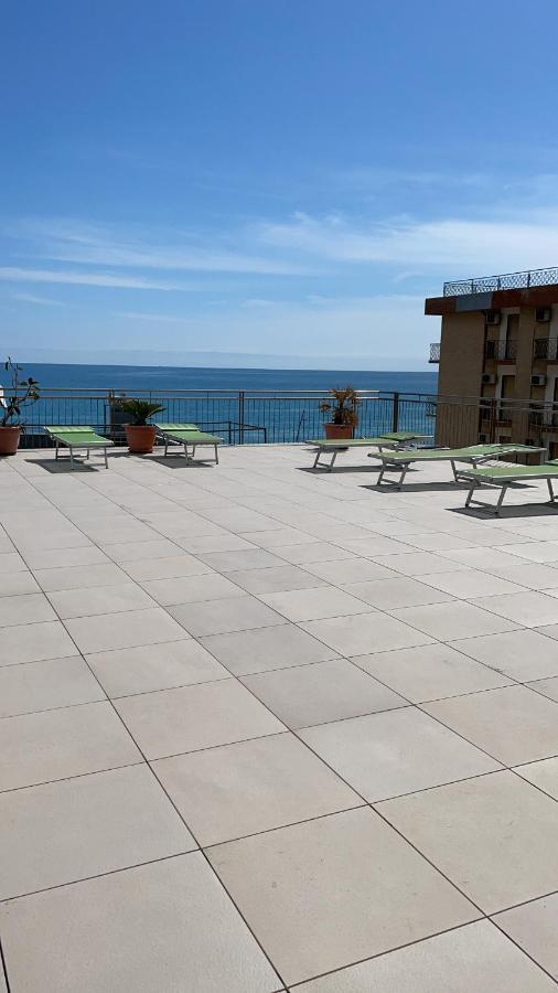 Hotel Del Golfo Лайджелия Екстериор снимка